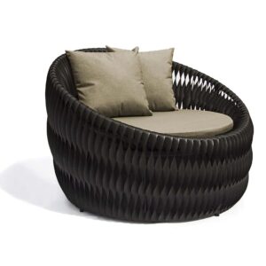 Chaise Bilbao Mini elabora com Fibra Sintética e Estofados